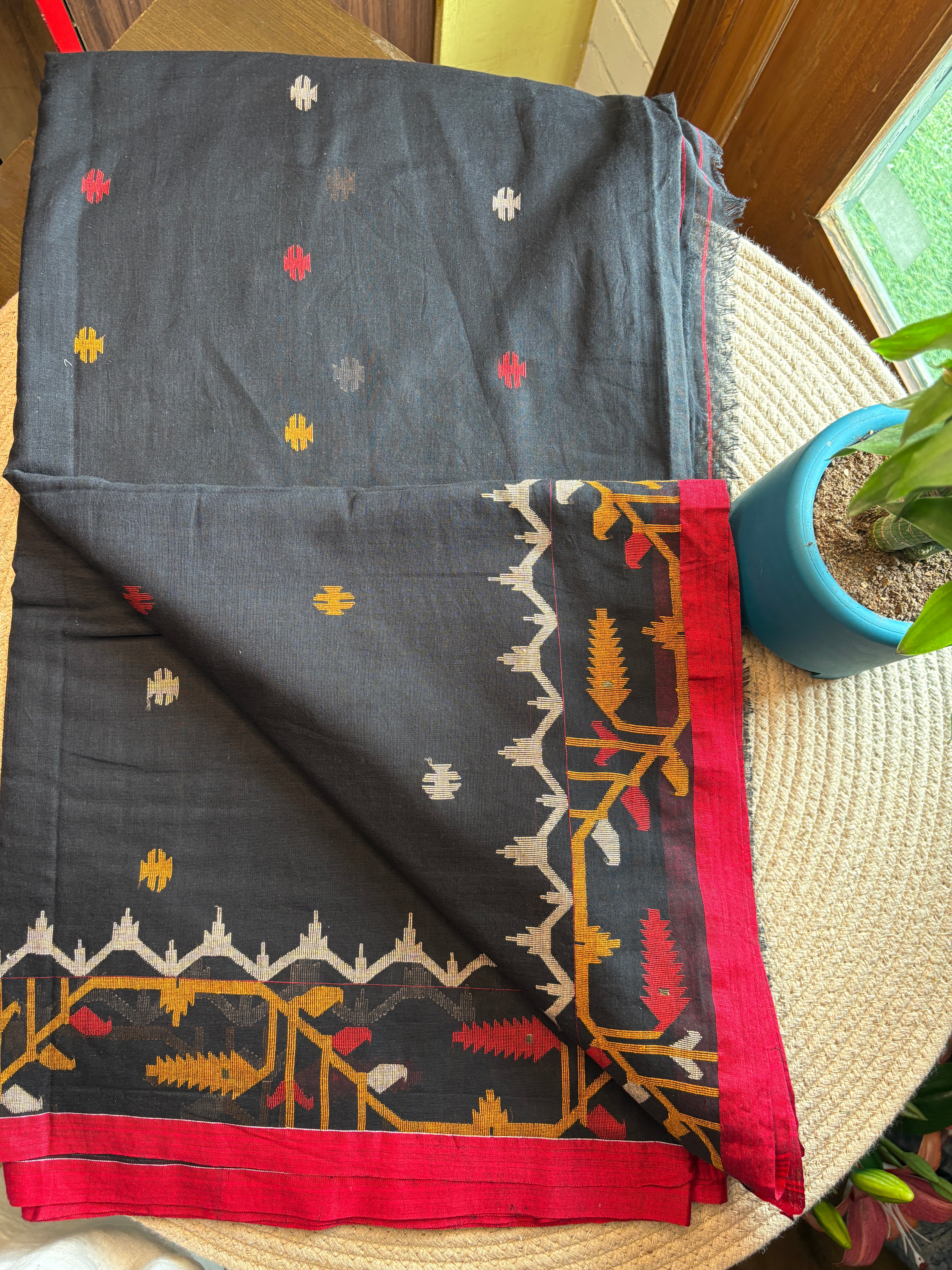 Black Jamdani Handloom Saree
