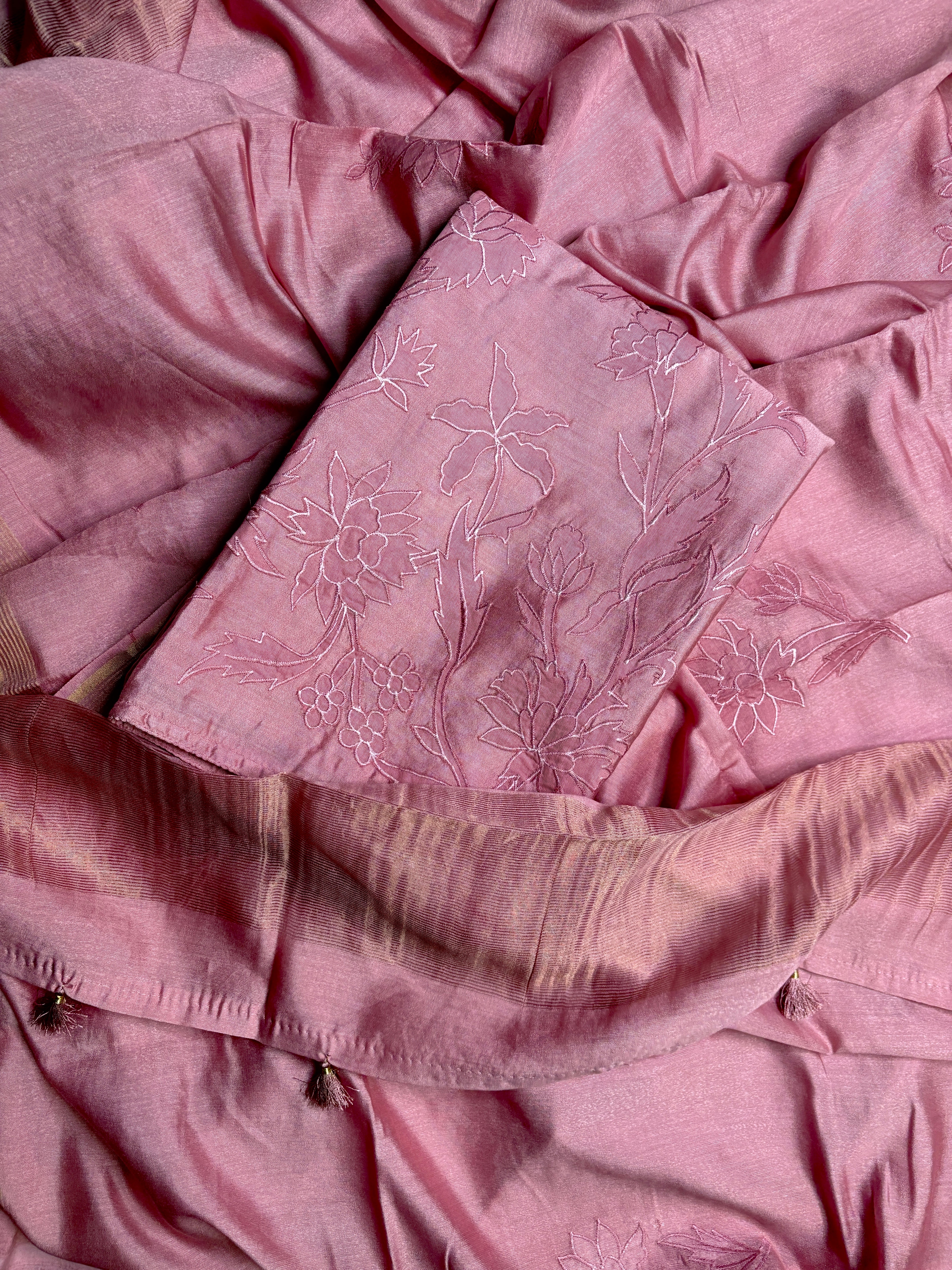 Tissue Suit Set with Appliqué Work